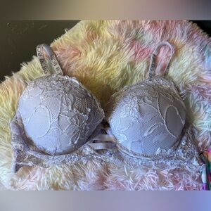 BCBGeneration Lace Bra - Soft Lavender